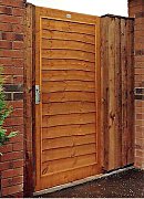 Waney Lap Gate