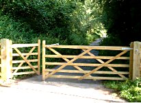 1.2m & 2.4m softwood field/entrance gate