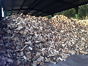 Undercover air drying logs
